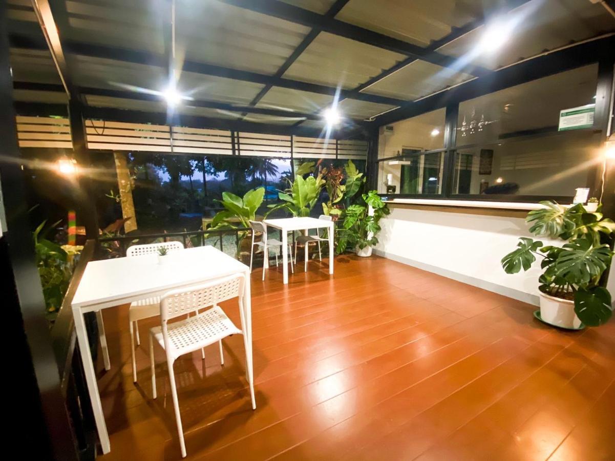 Sameikei Homestay Phrae Buitenkant foto