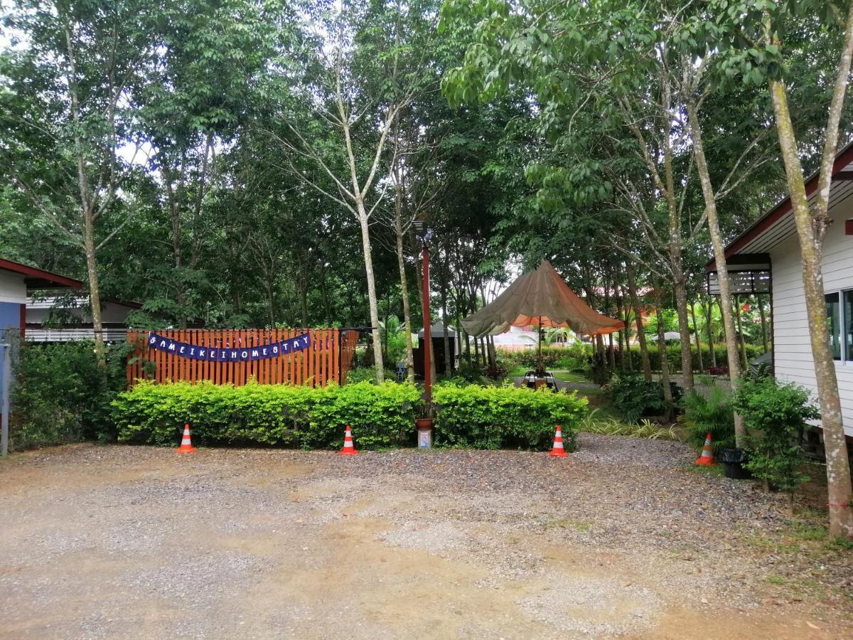 Sameikei Homestay Phrae Buitenkant foto